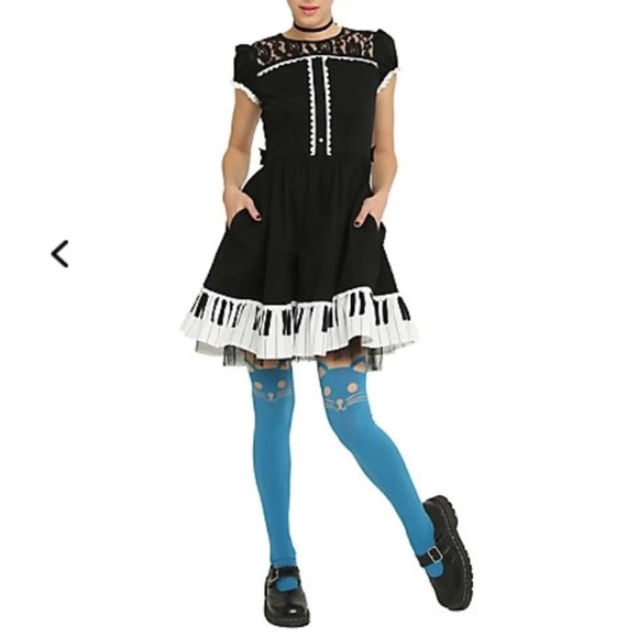 Black & White Lolita Piano Ruffle Dress - Picture 3 of 3